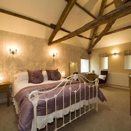 Sandhills Farm Bed & Breakfast *